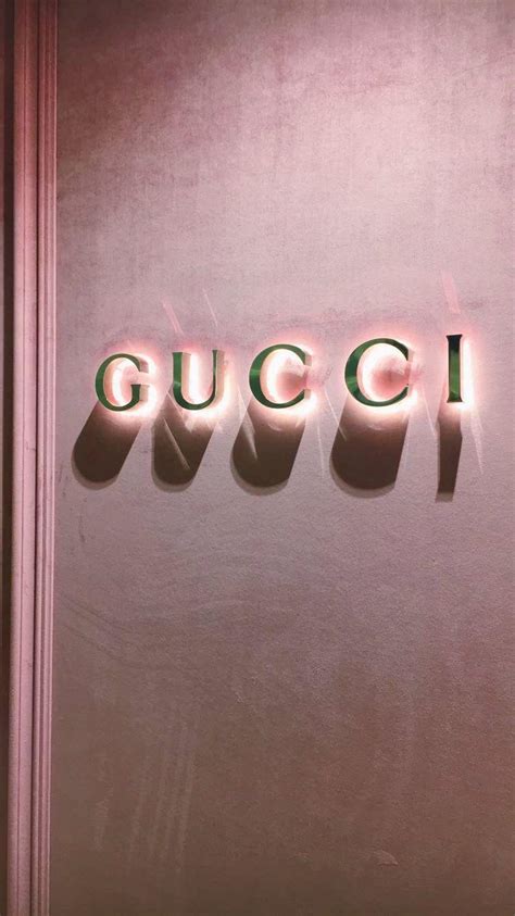 gucci wallpaper aesthetic